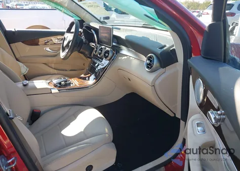 2017 Mercedes-Benz Glc 300 4Matic z USA, uszkodzony, nr VIN WDC0G4KB5HF239371